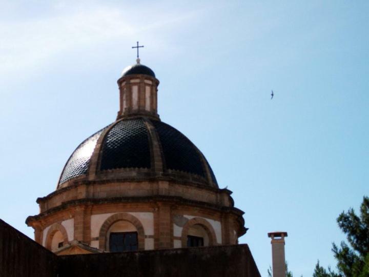 Case Vazzana - Cortile Sant'Agostino Mazara del Vallo Εξωτερικό φωτογραφία